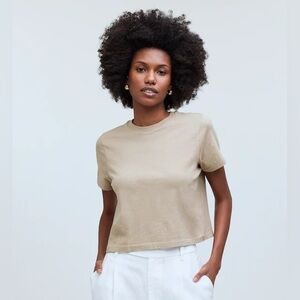 Madewell Classic Crewneck Crop Tee in Beige Size small